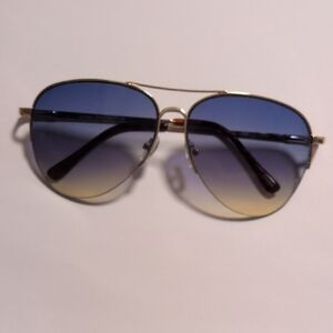 Stylish Gradient Aviator Sunglasses